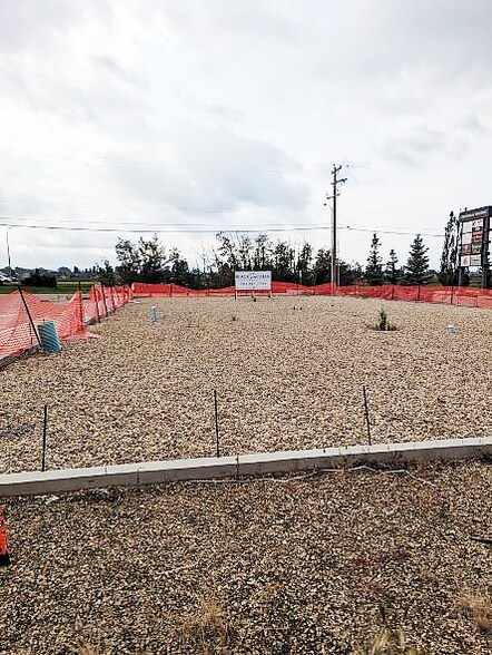 29 Beju Industrial Dr, Sylvan Lake, AB à louer - Photo de l’immeuble – Image 2 sur 2