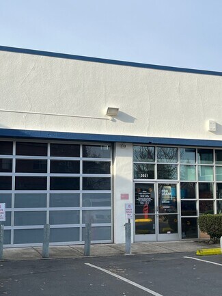 Plus de détails pour 2021-2033 NE Martin Luther King Jr Blvd, Portland, OR - Bureau/Local commercial à louer