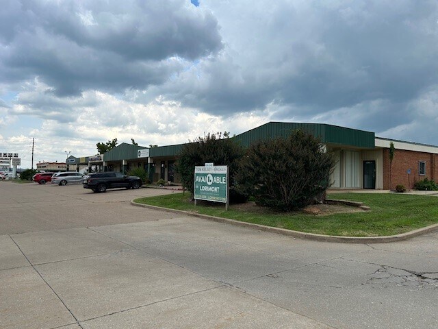 760 S Kingshighway, Cape Girardeau, MO à vendre - Photo de l’immeuble – Image 2 sur 15