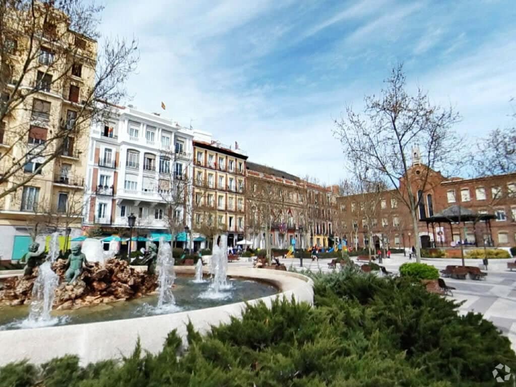 Local commercial dans Madrid, Madrid à louer Photo intérieure– Image 1 sur 2