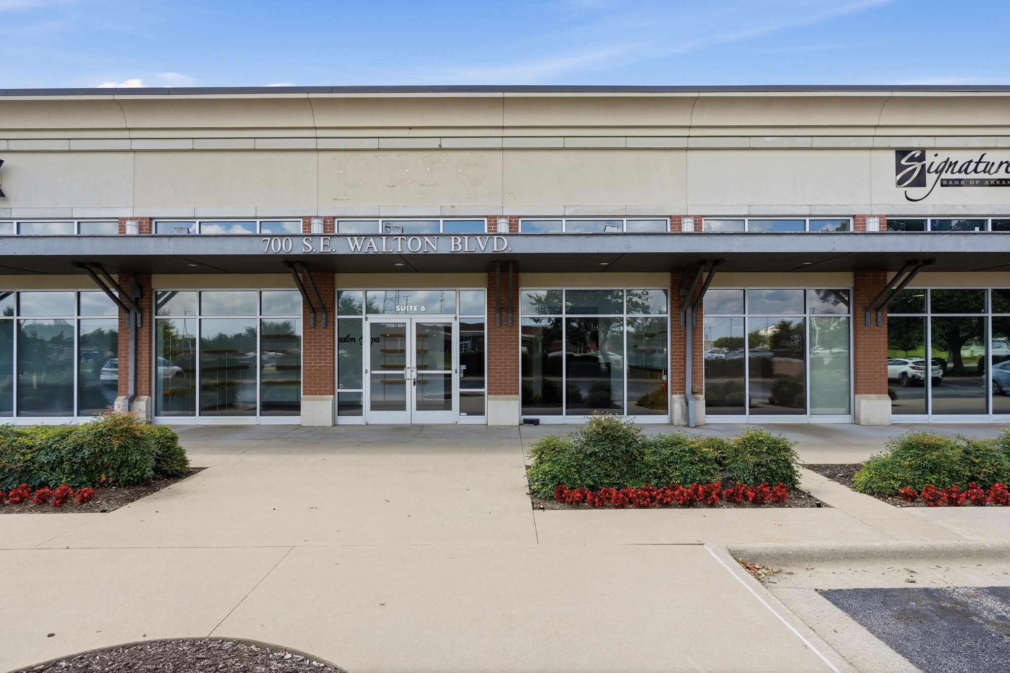 700 SE Walton Blvd, Bentonville, AR à louer Photo intérieure– Image 1 sur 24