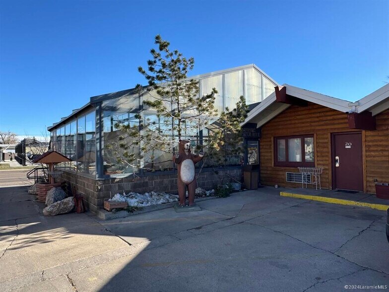 960 N 3rd St, Laramie, WY à vendre - Photo de l’immeuble – Image 3 sur 4
