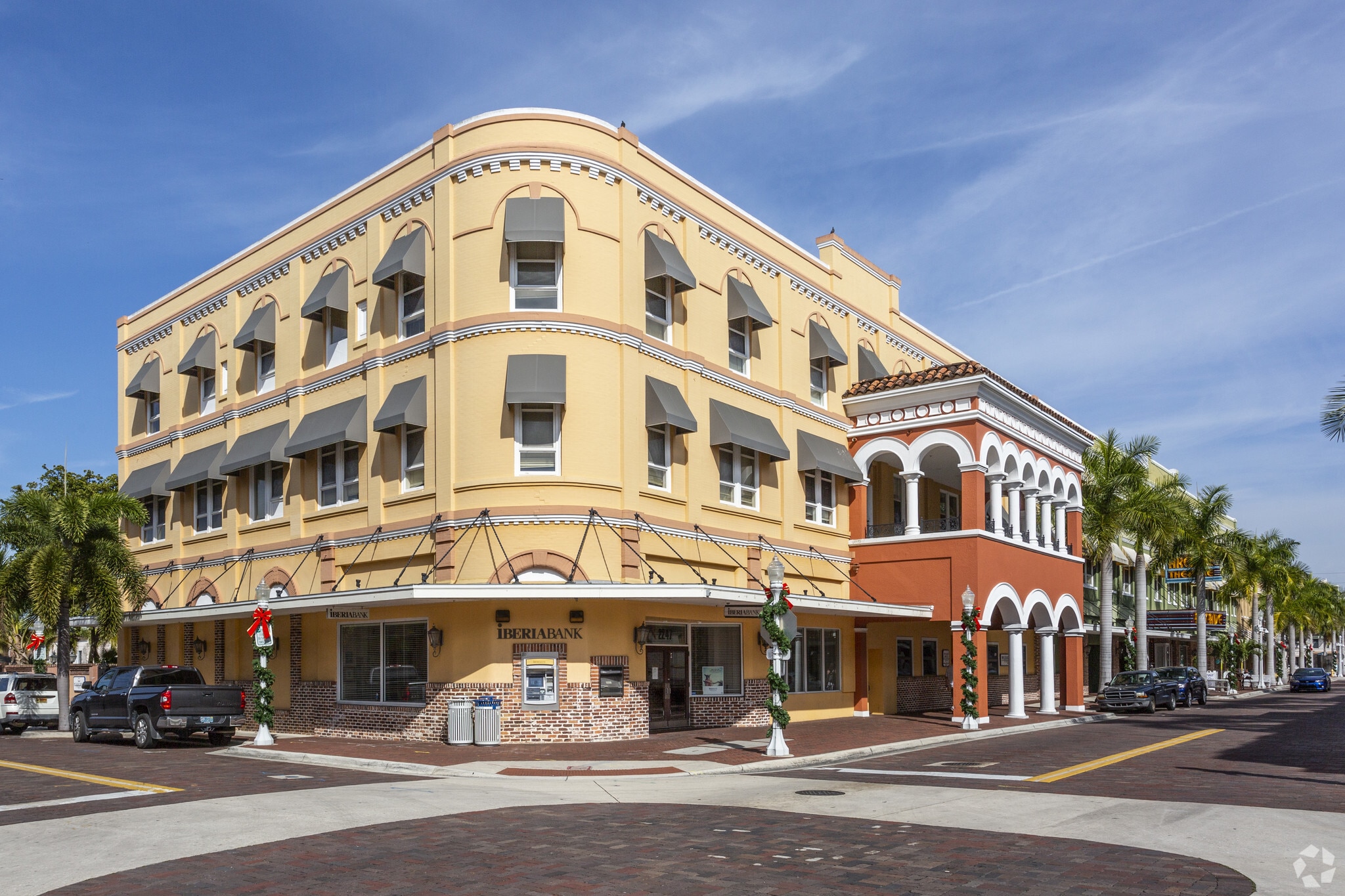 2247-2287 1st St, Fort Myers, FL à louer Photo principale– Image 1 sur 5