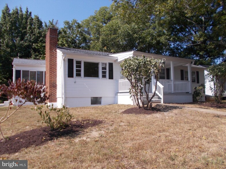 13002 Silver Cloud Rd, Bealeton, VA à vendre - Photo principale – Image 3 sur 4