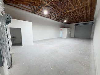 Plus de détails pour 1602 SE South Niemeyer Cir, Port Saint Lucie, FL - Industriel/Logistique à louer