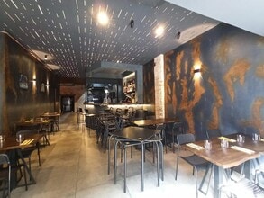 Local commercial dans Barcelone, Barcelona à louer Photo intérieure– Image 2 sur 18