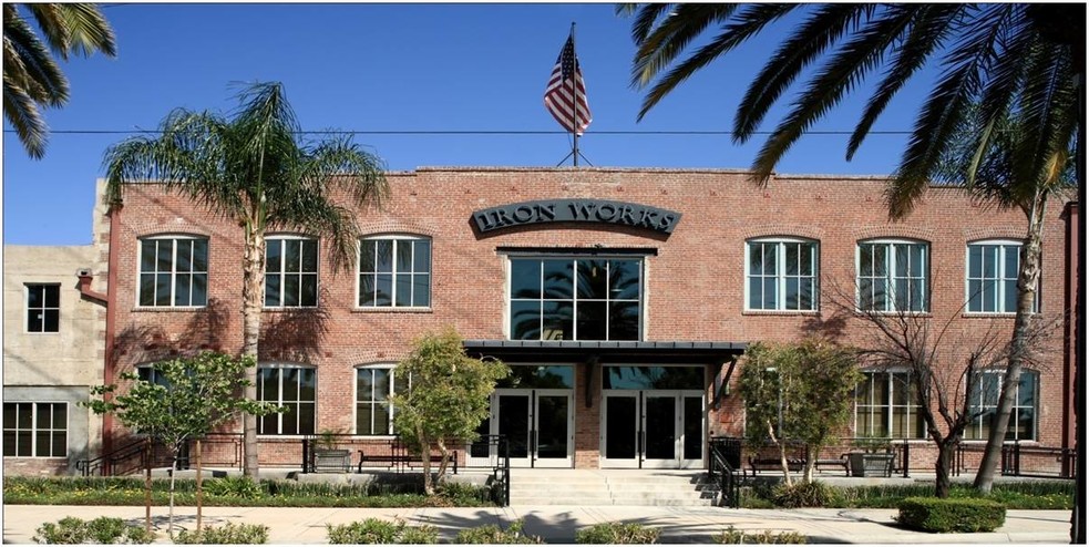 3850 Vine St, Riverside, CA à louer - Photo principale – Image 1 sur 7