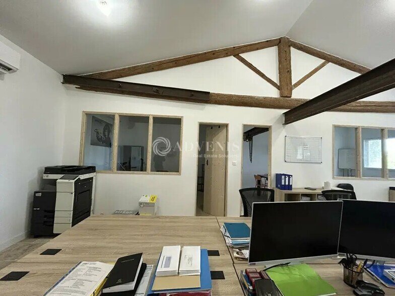 Bureau dans à vendre - Photo intérieure – Image 3 sur 12