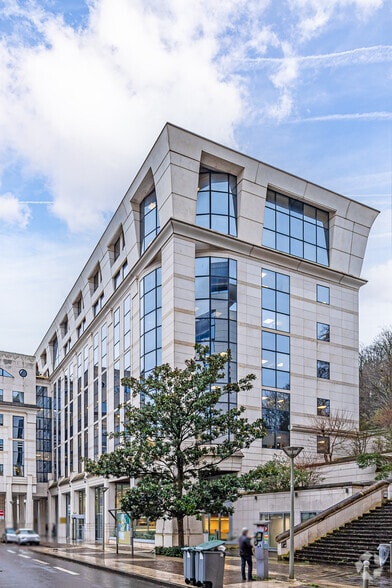 7-9 Avenue De La Cristallerie, Sèvres à louer - Photo de l’immeuble – Image 2 sur 4