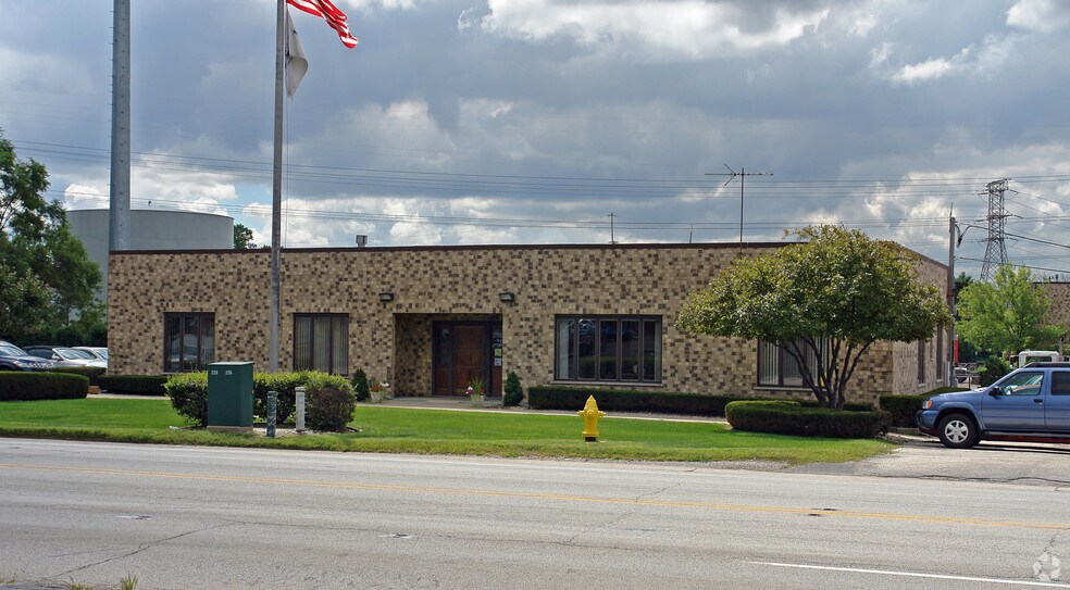 7701 W 47th St, Lyons, IL à louer - Photo de l’immeuble – Image 3 sur 3