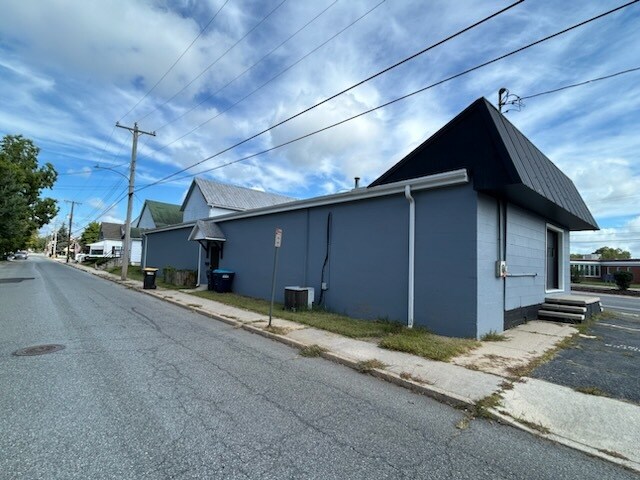 141 S DuPont Blvd, Smyrna, DE à vendre - Photo de l’immeuble – Image 2 sur 6