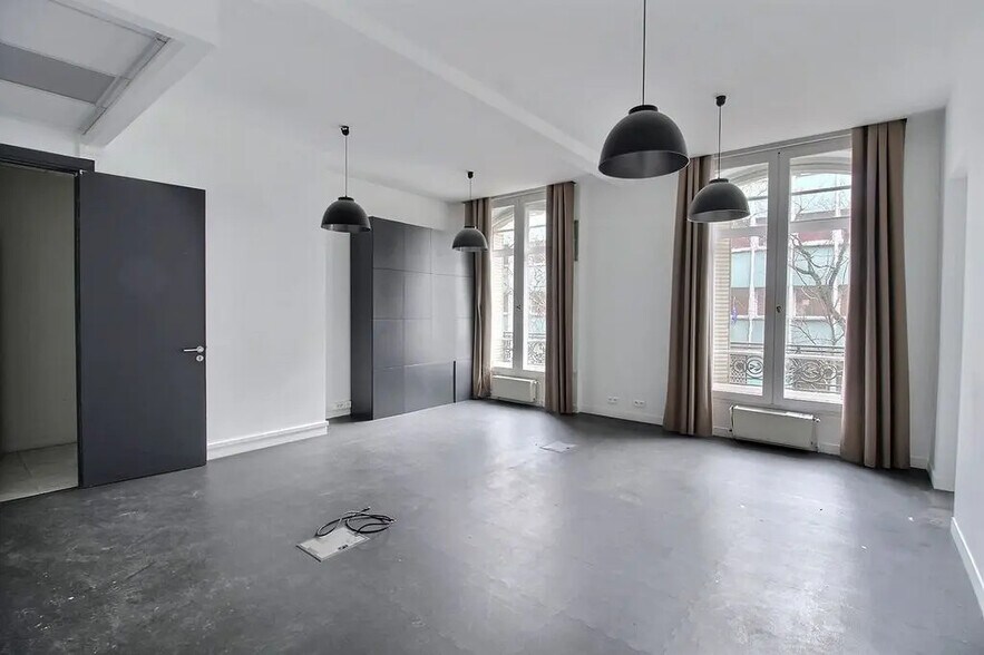 48 Rue D'Alesia, Paris à louer - Photo de l’immeuble – Image 2 sur 10