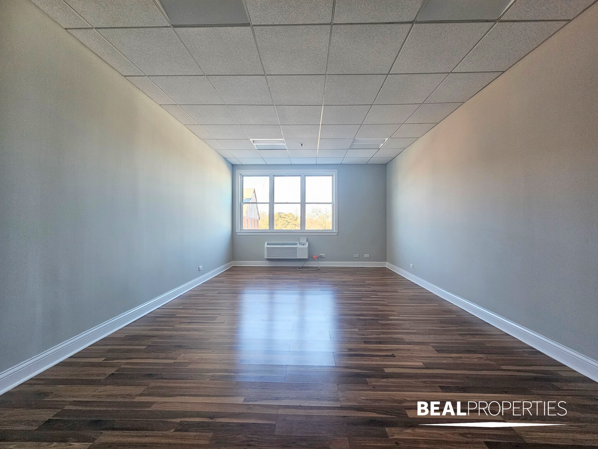 300-310 Happ Rd, Northfield, IL à louer Photo intérieure– Image 1 sur 4