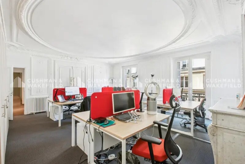 54 Rue De Ponthieu, Paris à louer - Photo intérieure – Image 2 sur 14