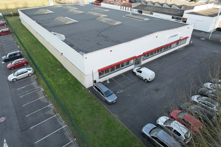 104 Rue De Courcelles, Reims à louer - Photo de l’immeuble – Image 1 sur 5