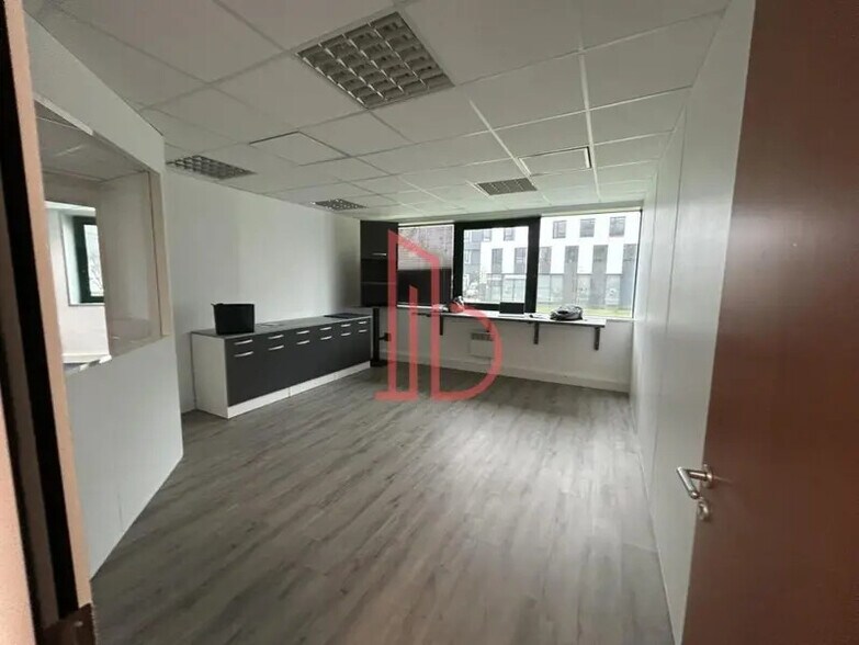 Bureau dans Bruges à louer - Photo intérieure – Image 2 sur 7