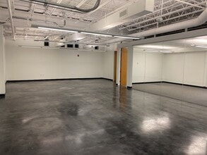 5404 Cypress Center Dr, Tampa, FL à louer Photo intérieure– Image 2 sur 2