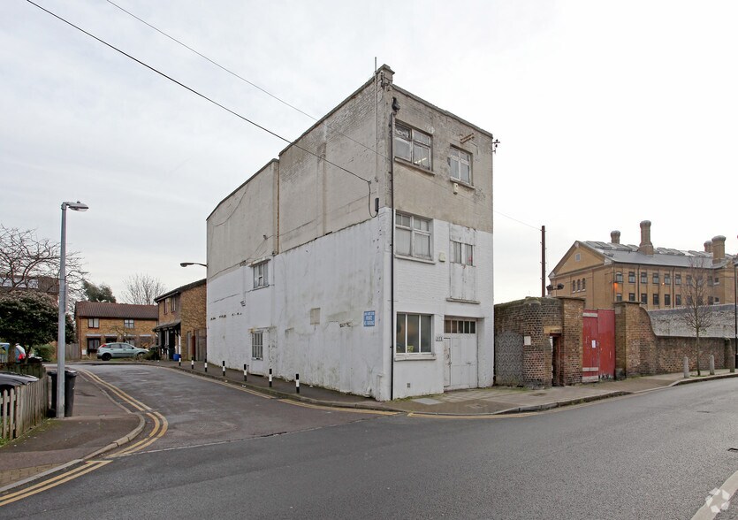 215 Lyham Rd, Londres à vendre - Photo de l’immeuble – Image 3 sur 26