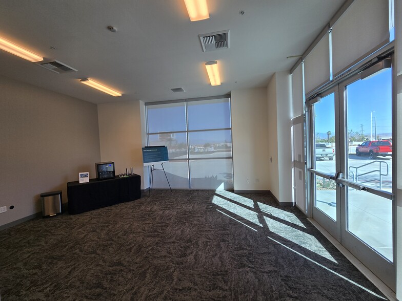 23840-23842 Rider St, Perris, CA à louer - Photo de l’immeuble – Image 3 sur 67