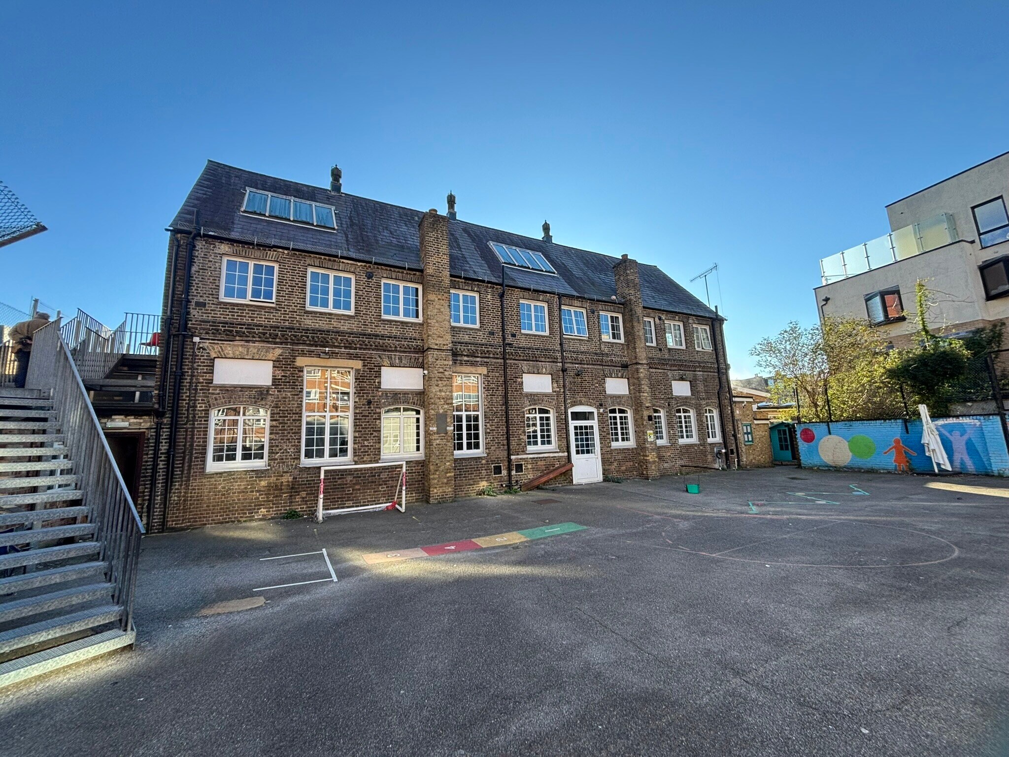 Barn Street, Londres à louer Photo principale– Image 1 sur 2
