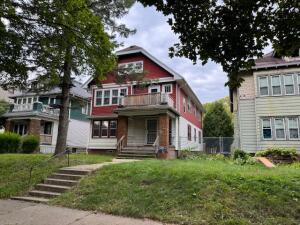 2745 N 48th St, Milwaukee, WI à vendre Photo principale– Image 1 sur 2