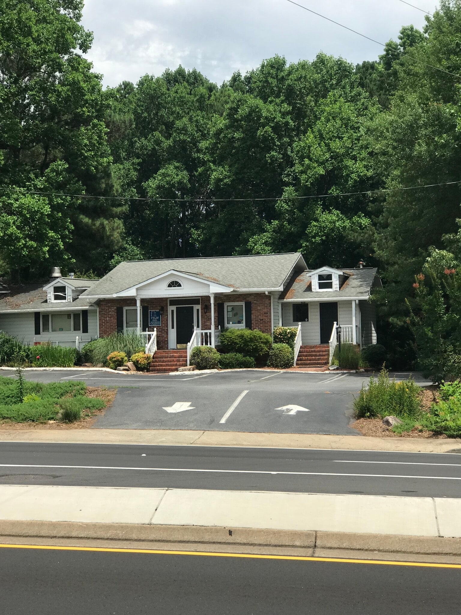 3851 NE Roswell Rd, Marietta, GA à vendre Photo principale– Image 1 sur 6