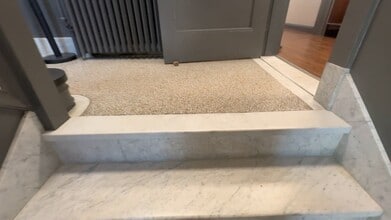 80 Birmingham St, Toronto, ON à louer - Vidéo sur l’annonce professionnelle