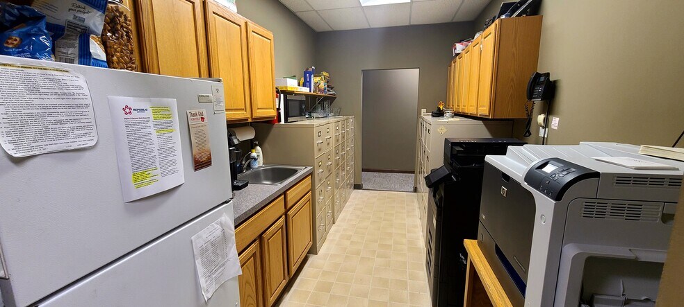 320 N 5th St, Saint Charles, MO à louer - Photo intérieure – Image 3 sur 12