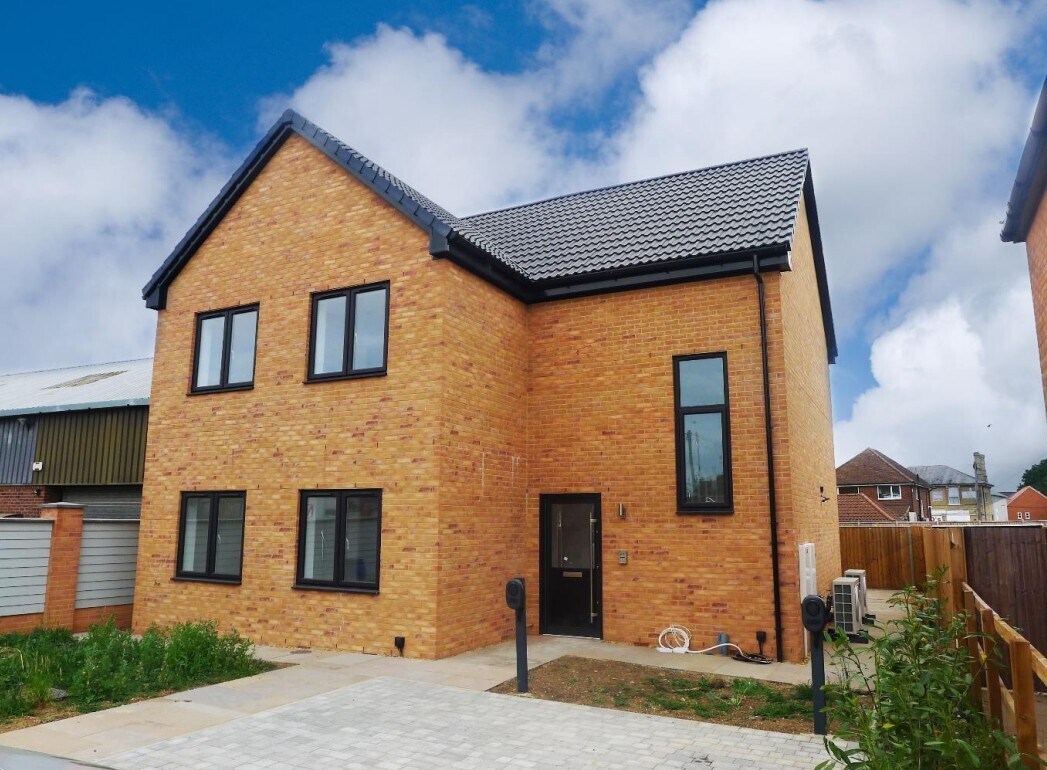 1 Collar Close, Shefford à vendre Photo de l’immeuble– Image 1 sur 2