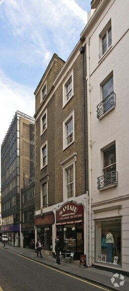 7 Stafford St, Londres à vendre - Photo de l’immeuble – Image 3 sur 9