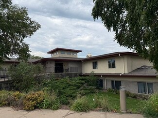 Plus de détails pour 1477 S Knowles Ave, New Richmond, WI - Bureau à louer