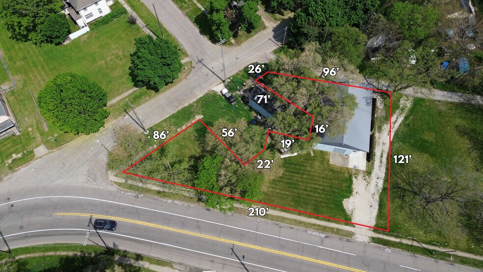 713 Fenton Rd, Flint, MI à vendre - Photo de l’immeuble – Image 3 sur 12