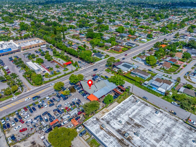 16855 NW 37th Ave, Miami Gardens, FL à vendre - Photo de l’immeuble – Image 3 sur 17