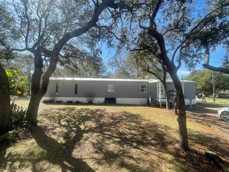 2694 Chuck Wagon Way, Lake Wales, FL à vendre - Photo principale – Image 1 sur 1
