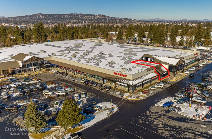 61535 S Highway 97, Bend, OR à louer - Photo principale – Image 1 sur 6