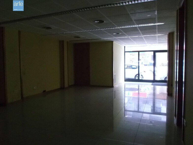 Immeuble residentiel dans Manresa, Barcelona à vendre - Photo intérieure – Image 2 sur 23