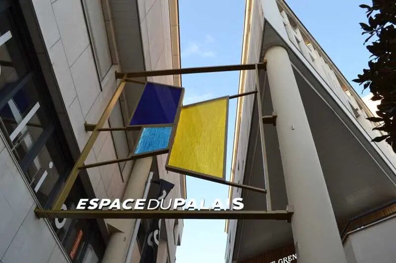 Local commercial dans Rouen à louer - Photo de l’immeuble – Image 2 sur 5