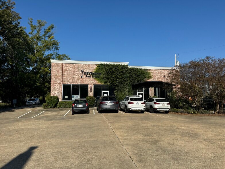 1091 Old Fannin Rd, Brandon, MS à louer - Photo de l’immeuble – Image 1 sur 1