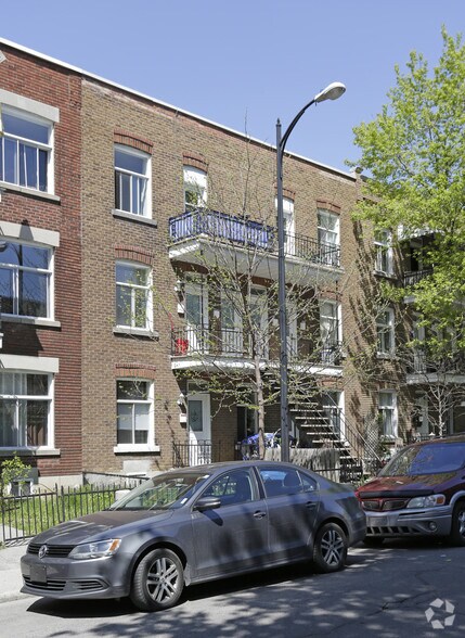 133-143 6e Av, Montréal, QC à vendre - Photo principale – Image 1 sur 2