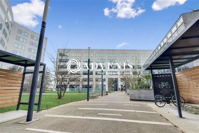 Plus de détails pour Bureau à louer