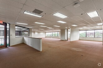 1130 W Lake Cook Rd, Buffalo Grove, IL à louer Photo intérieure– Image 2 sur 10