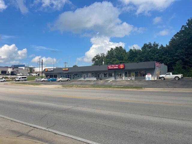 200 S Westwood Blvd, Poplar Bluff, MO à louer - Photo de l’immeuble – Image 2 sur 6
