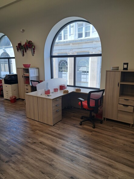 382 George St, New Brunswick, NJ à louer - Photo de l’immeuble – Image 3 sur 9
