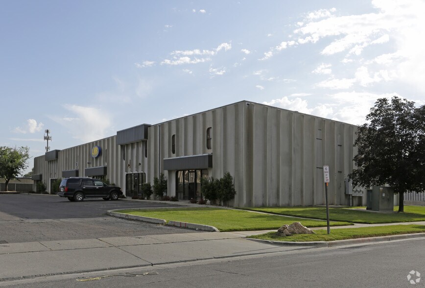 246-256 Cottage Ave, Sandy, UT à louer - Photo principale – Image 1 sur 4