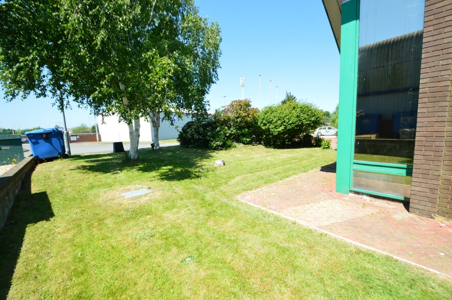 Oakwood Clos, Barnstaple à louer - Photo de l’immeuble – Image 2 sur 2