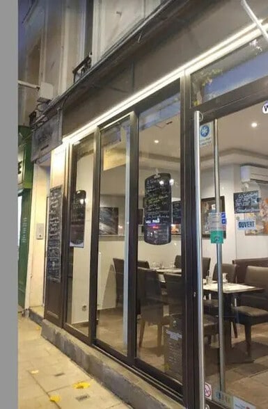 Local commercial dans Puteaux à louer - Photo de l’immeuble – Image 3 sur 12