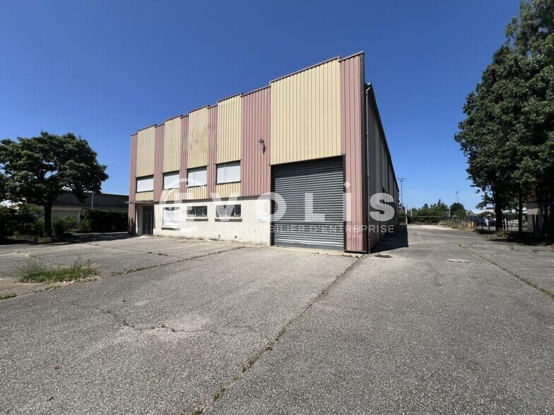 Industriel/Logistique dans Chassieu à louer - Photo de l’immeuble – Image 2 sur 24