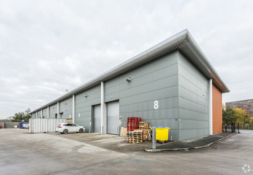 Skyhawk Ave, Liverpool à louer - Photo de l’immeuble – Image 3 sur 14