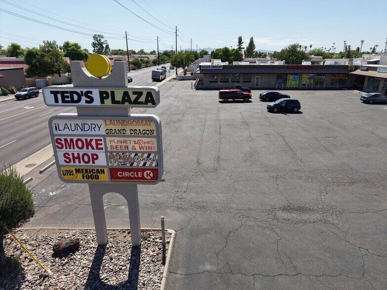 4714-4730 W Olive Ave, Glendale, AZ à louer - Photo de l’immeuble – Image 2 sur 4