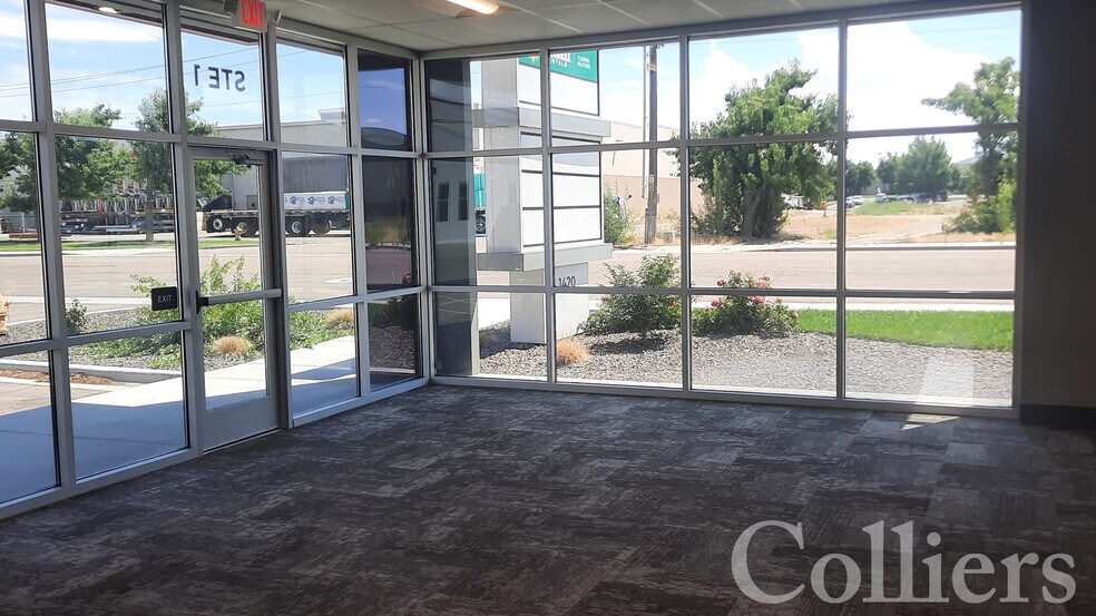 1420 W Karcher Rd, Nampa, ID à louer - Photo de l’immeuble – Image 3 sur 6